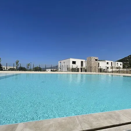 T2 Dans Avec Piscine *