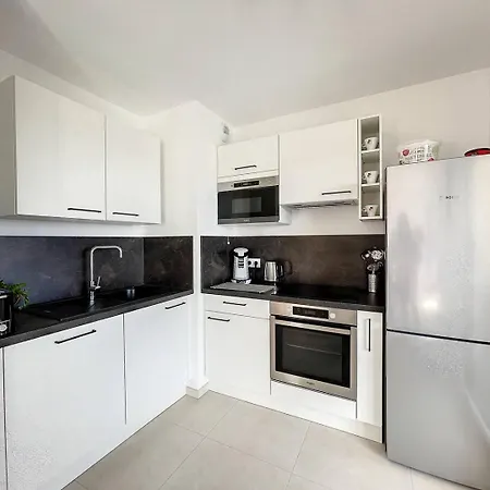 T2 Dans Résidence Avec Piscine