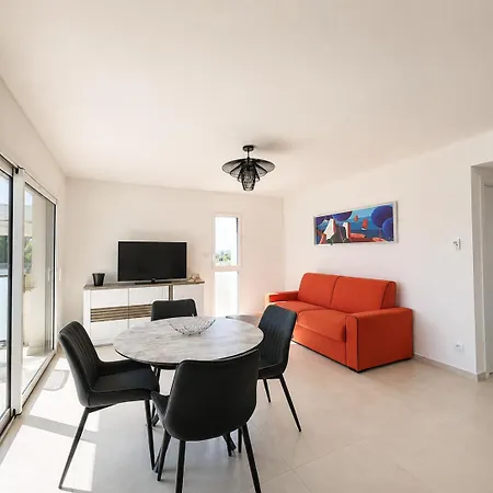 T2 Dans Avec Piscine Apartment Calvi (Corsica)
