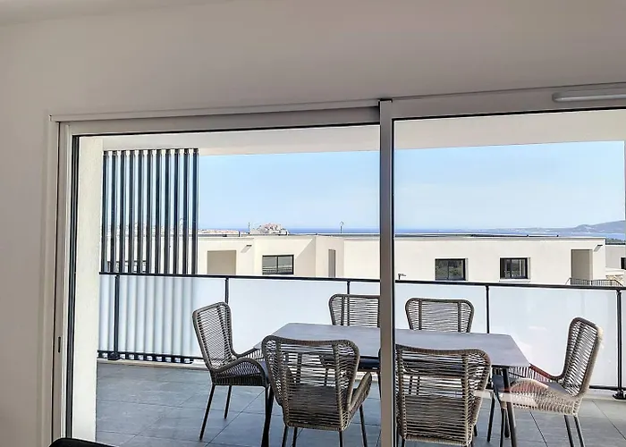 Appartamento T2 Dans Résidence Avec Piscine Calvi (Corsica)